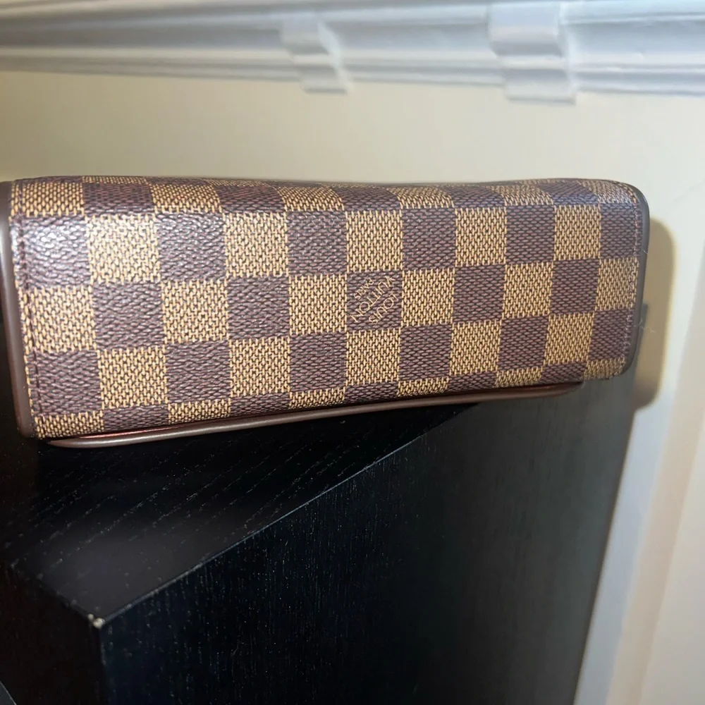 LV shoulder bag - Picture 6 of 10
